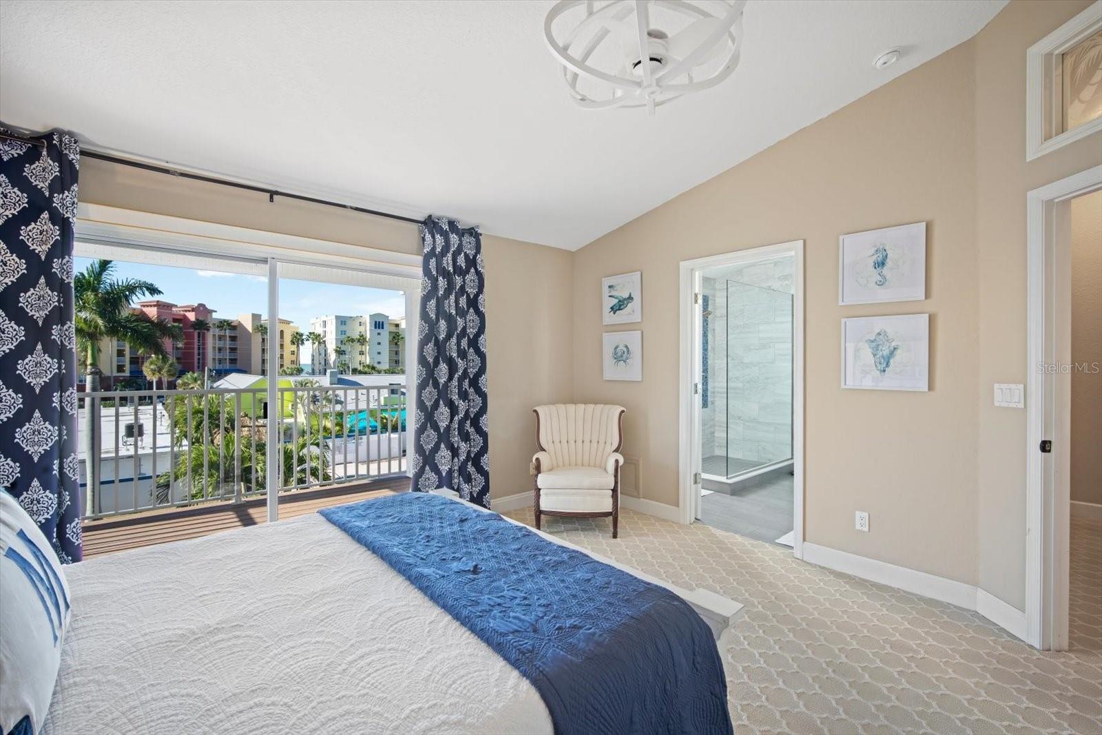 TIDES VILLAGE - CONCOURSE - Residential