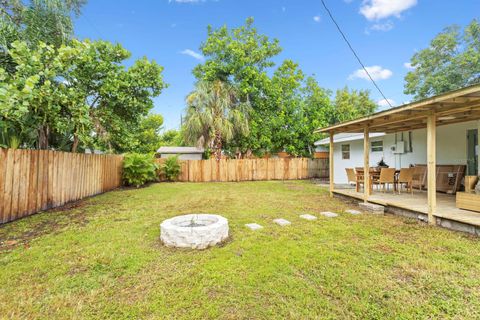 A home in SARASOTA