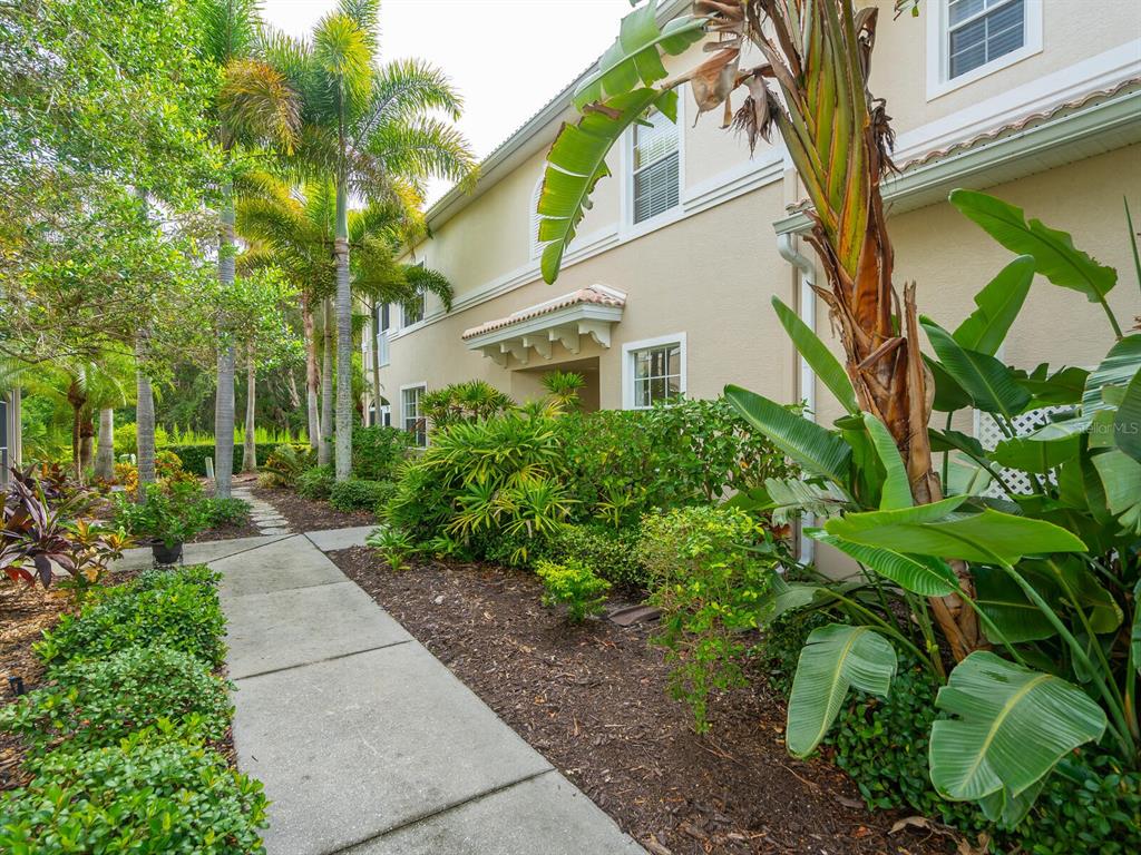 THE VILLAS AT VENICE - Residential