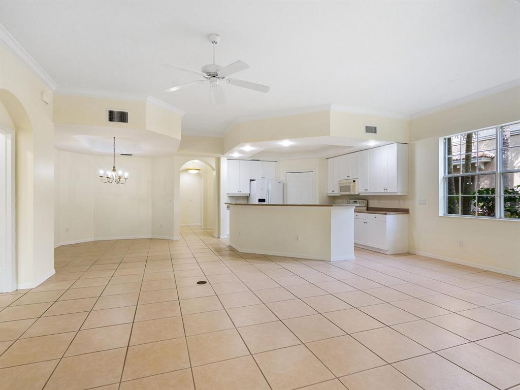 THE VILLAS AT VENICE - Residential