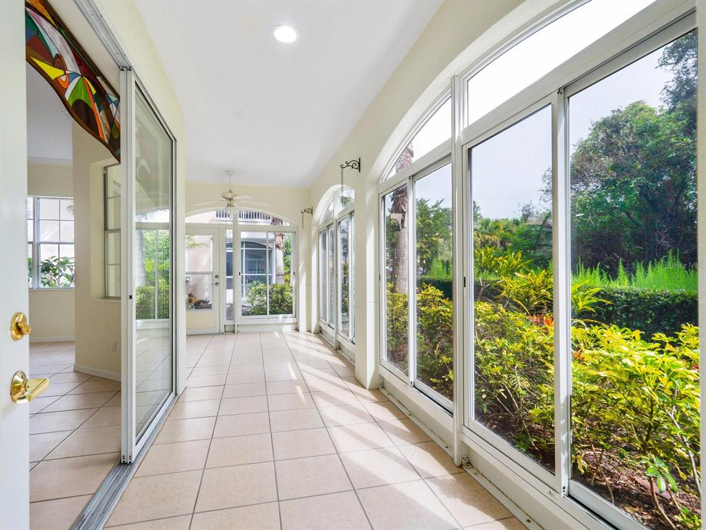 THE VILLAS AT VENICE - Residential