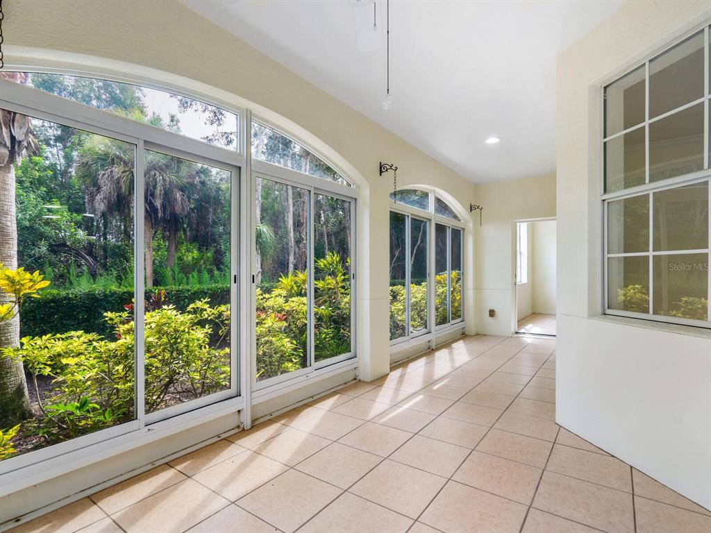 THE VILLAS AT VENICE - Residential