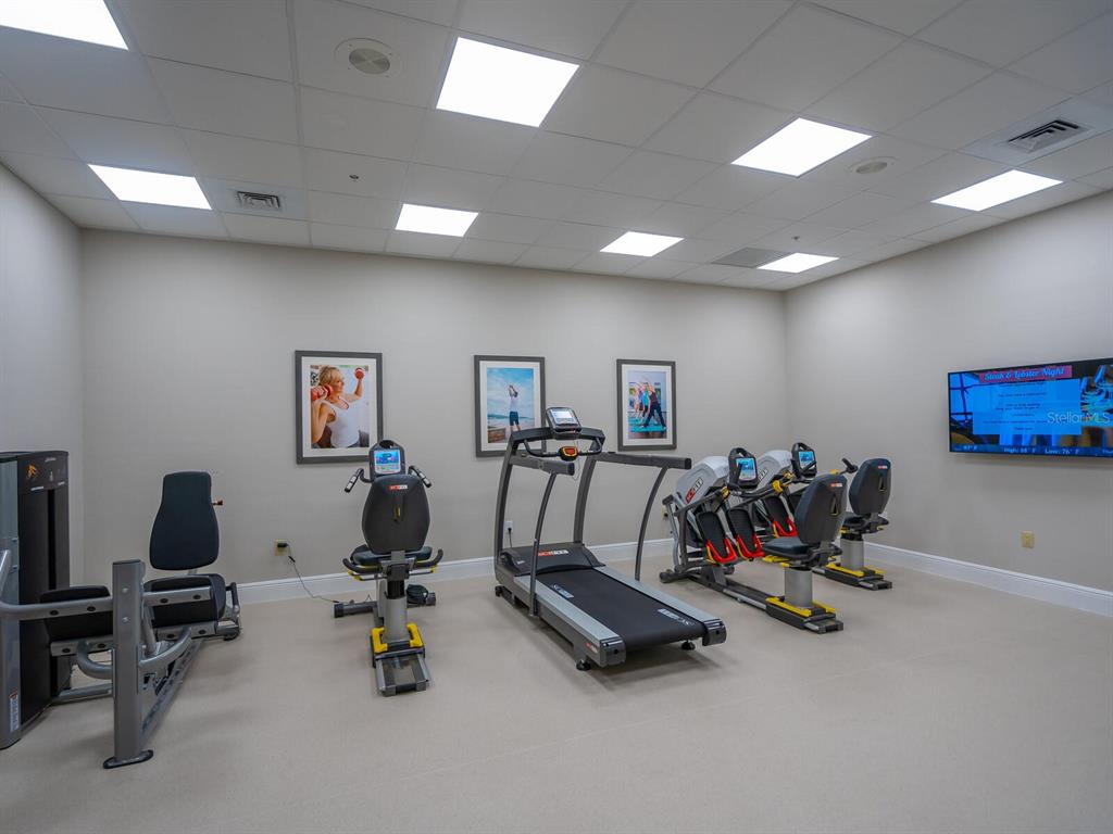 THE VILLAS AT VENICE - Residential