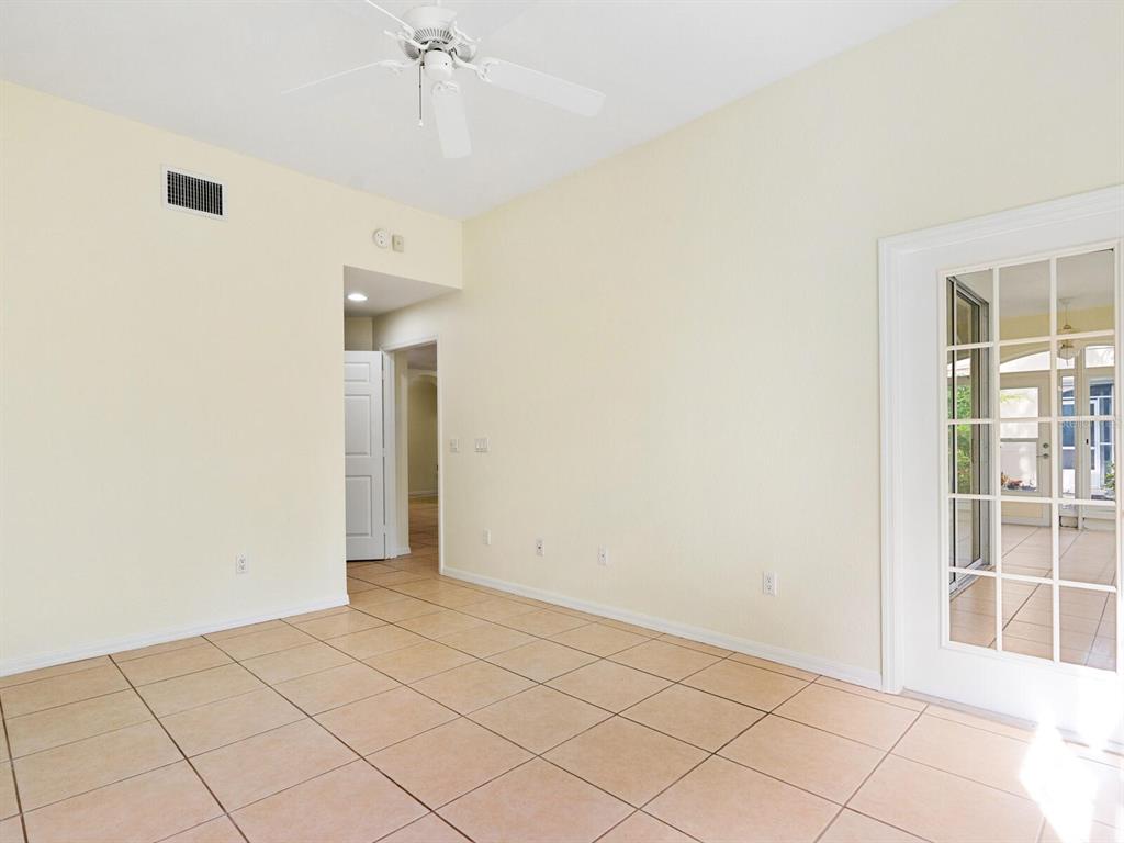 THE VILLAS AT VENICE - Residential