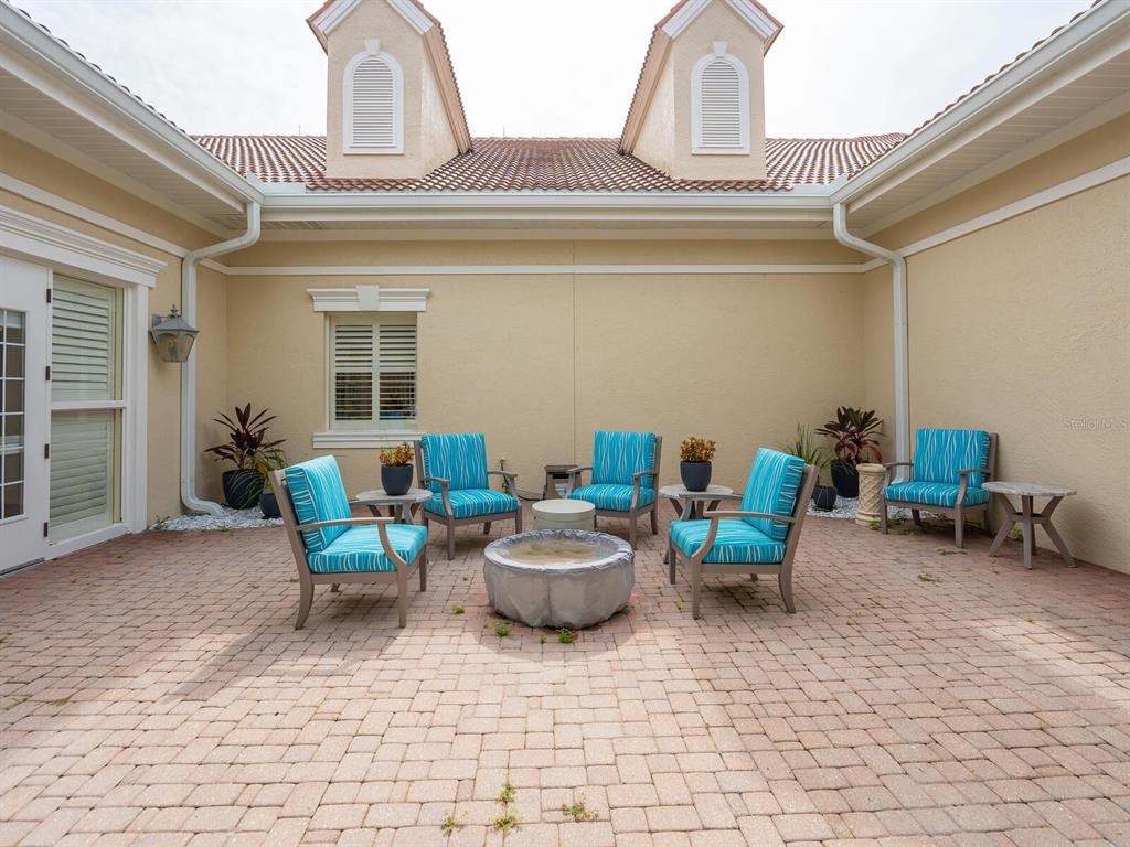 THE VILLAS AT VENICE - Residential