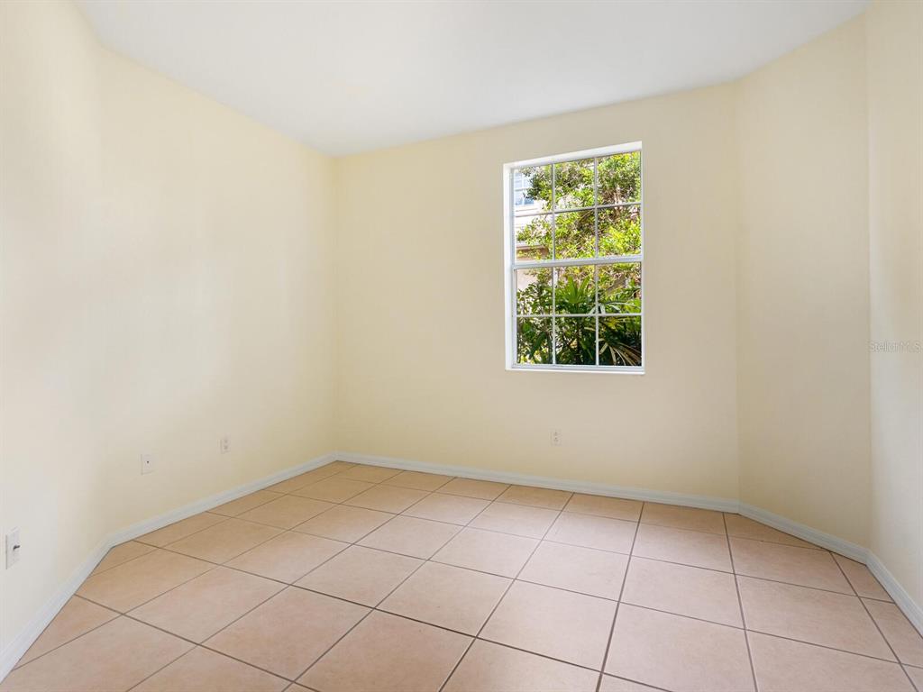 THE VILLAS AT VENICE - Residential