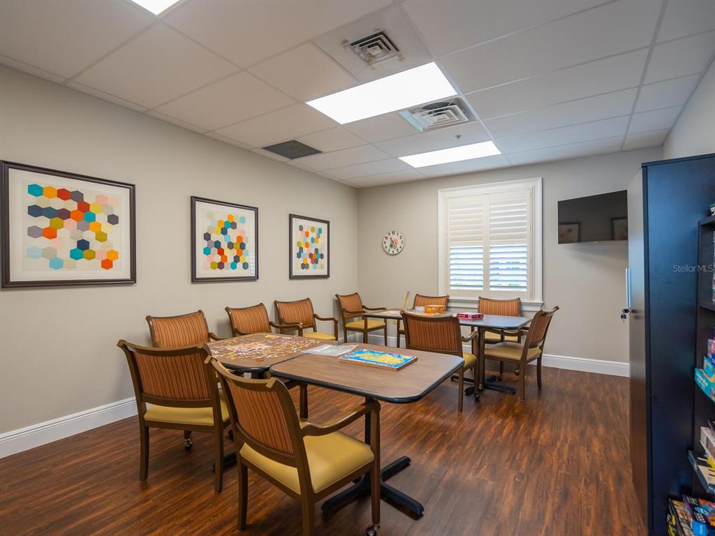 THE VILLAS AT VENICE - Residential