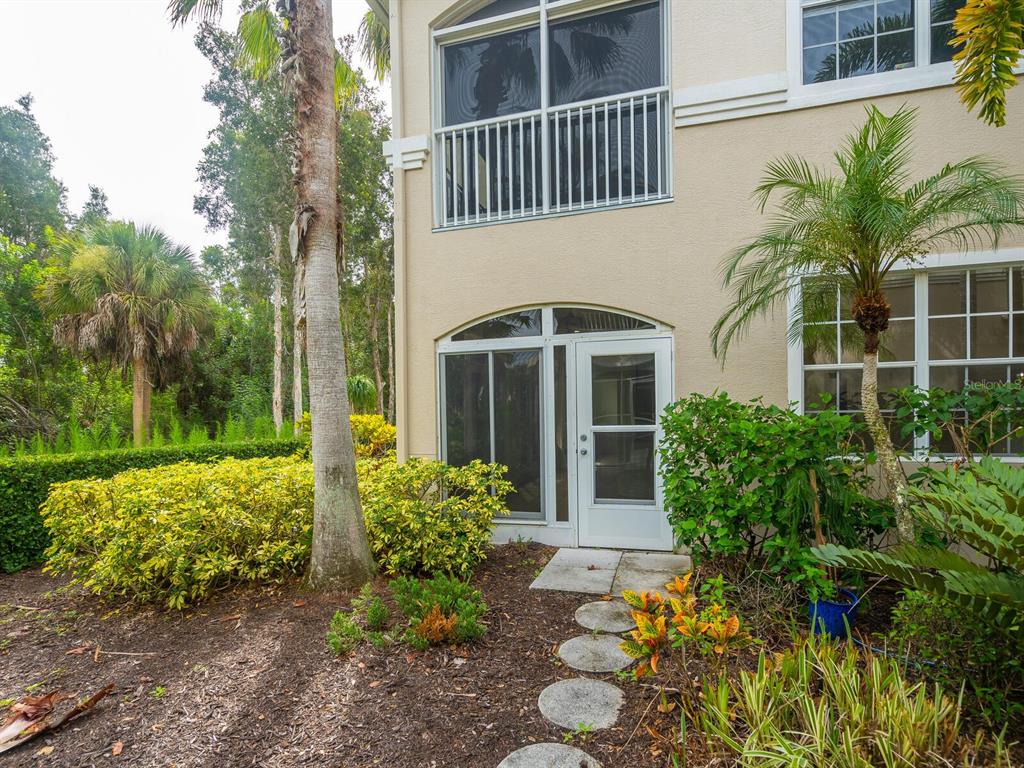 THE VILLAS AT VENICE - Residential