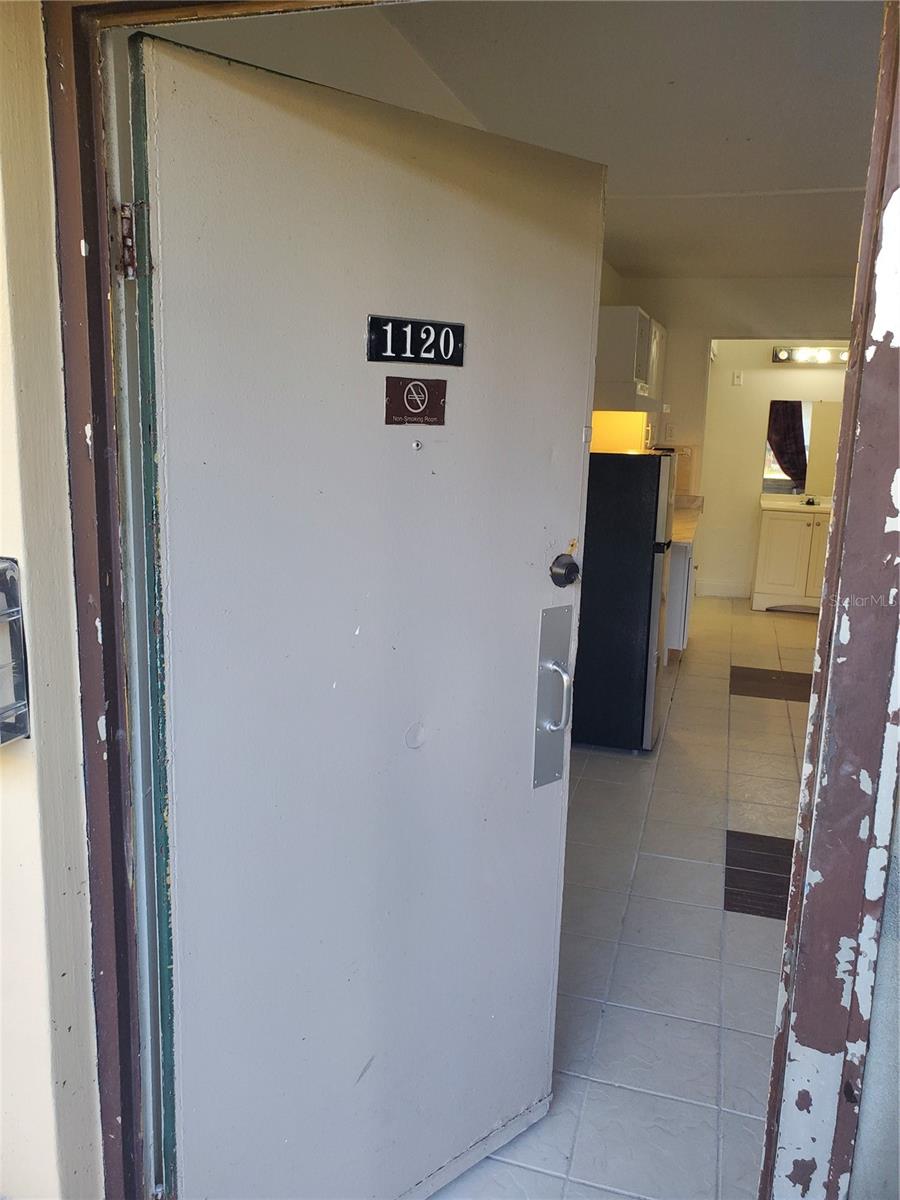 SANDLAKE COURTYARDS CONDO 5901/3515 - Residential