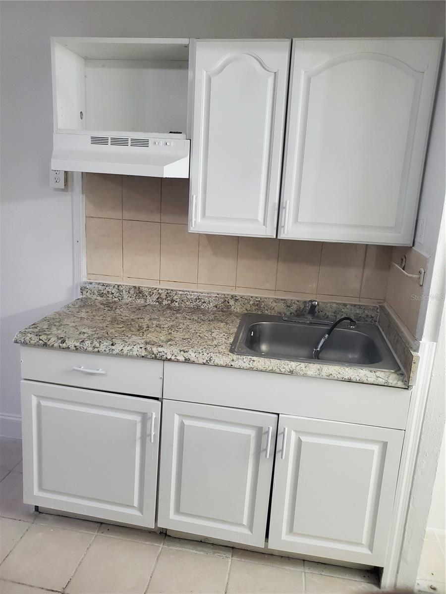 SANDLAKE COURTYARDS CONDO 5901/3515 - Residential