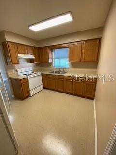 TROPICAL SHORES MNR - Residential Lease