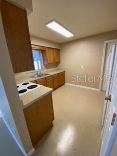 TROPICAL SHORES MNR - Residential Lease