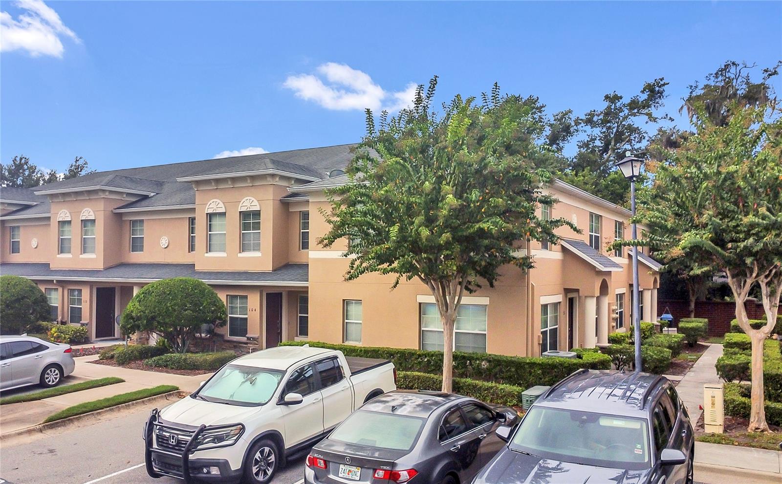 AMBERLEE TWNHMS - Residential