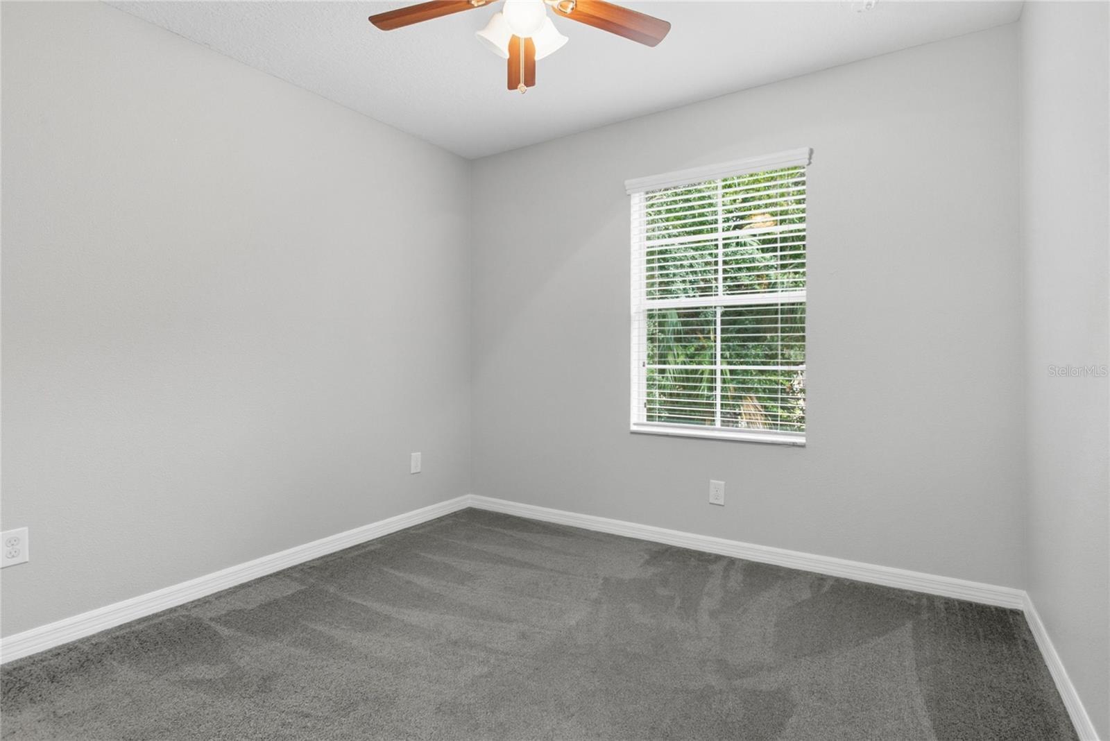 AMBERLEE TWNHMS - Residential