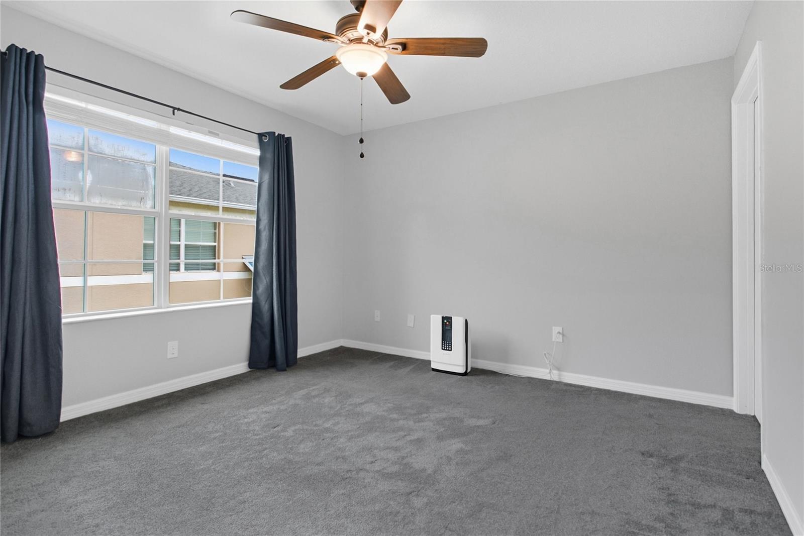 AMBERLEE TWNHMS - Residential