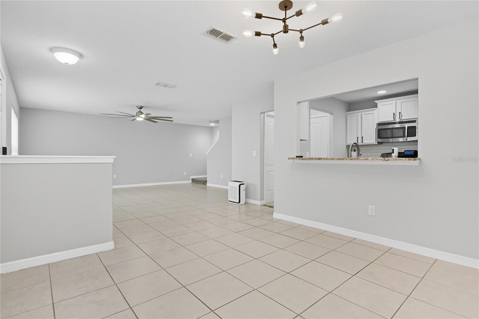 AMBERLEE TWNHMS - Residential