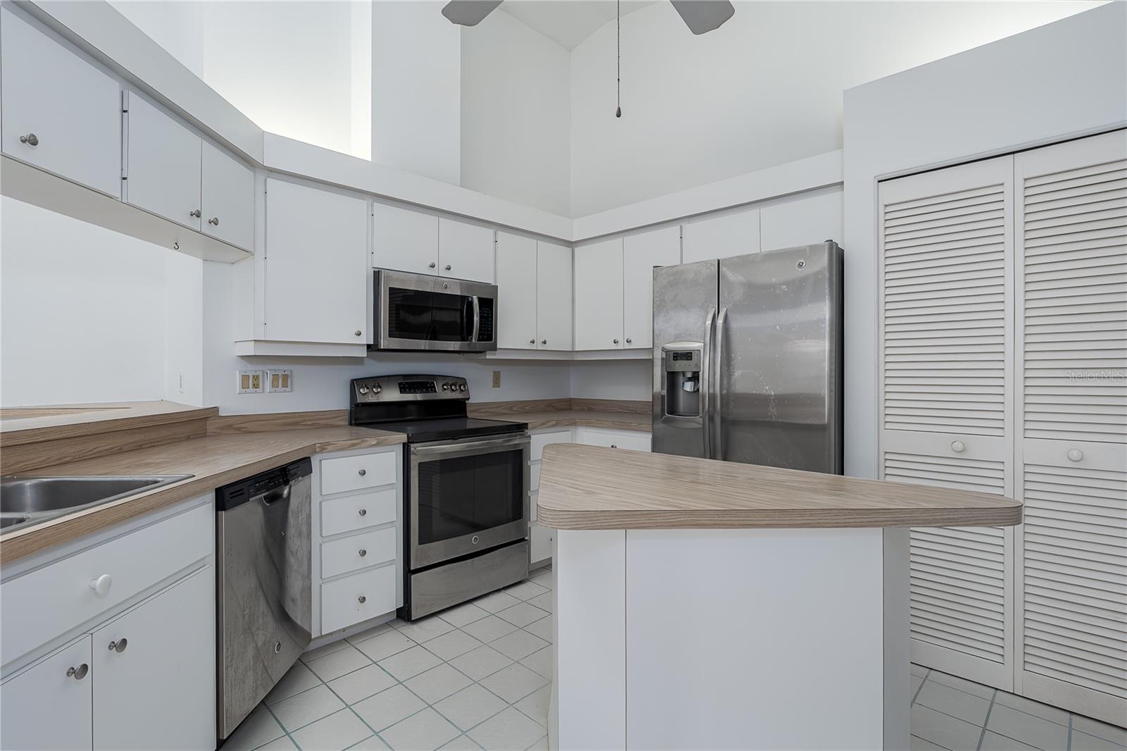 GARDEN LAKES VILLAS SEC 3 - Residential