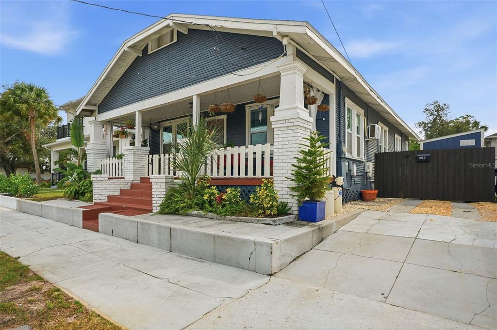 Photo of 1912 W Cherry Street, Tampa, FL 33607 (MLS # A4677610)