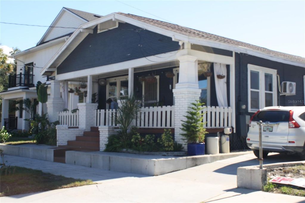 Photo of 1912 W Cherry Street, Tampa, FL 33607 (MLS # A4677610)