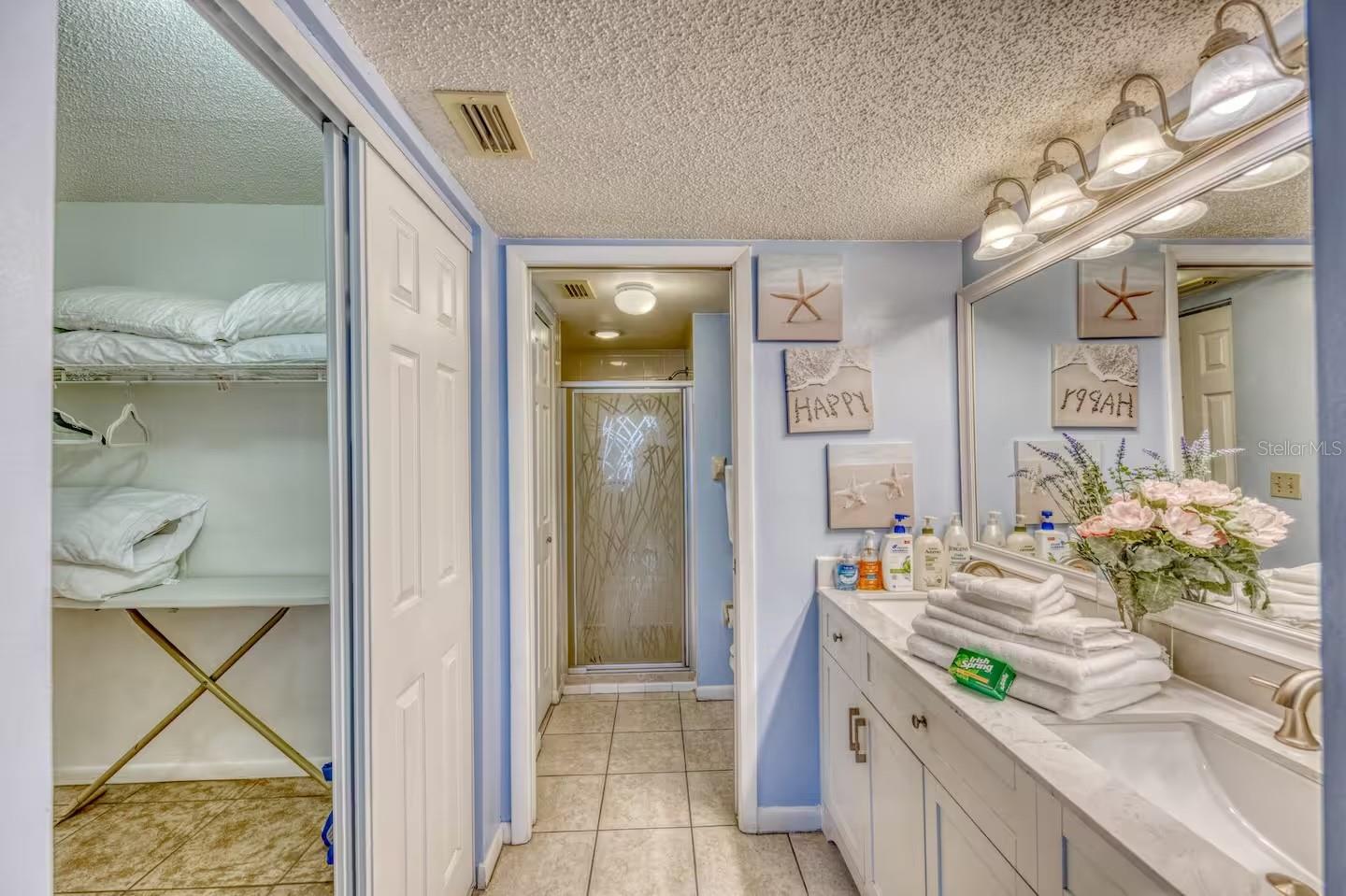 SHOREWALK BATH & TENNIS CLUB 13 - Residential