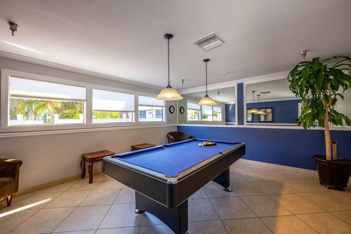 SHOREWALK BATH & TENNIS CLUB 13 - Residential