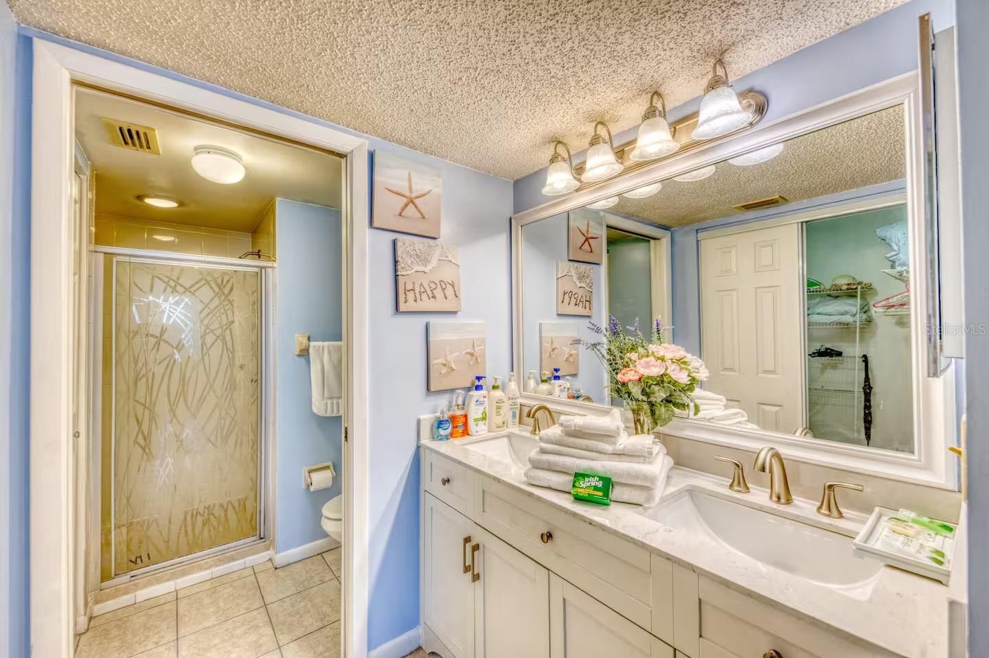 SHOREWALK BATH & TENNIS CLUB 13 - Residential