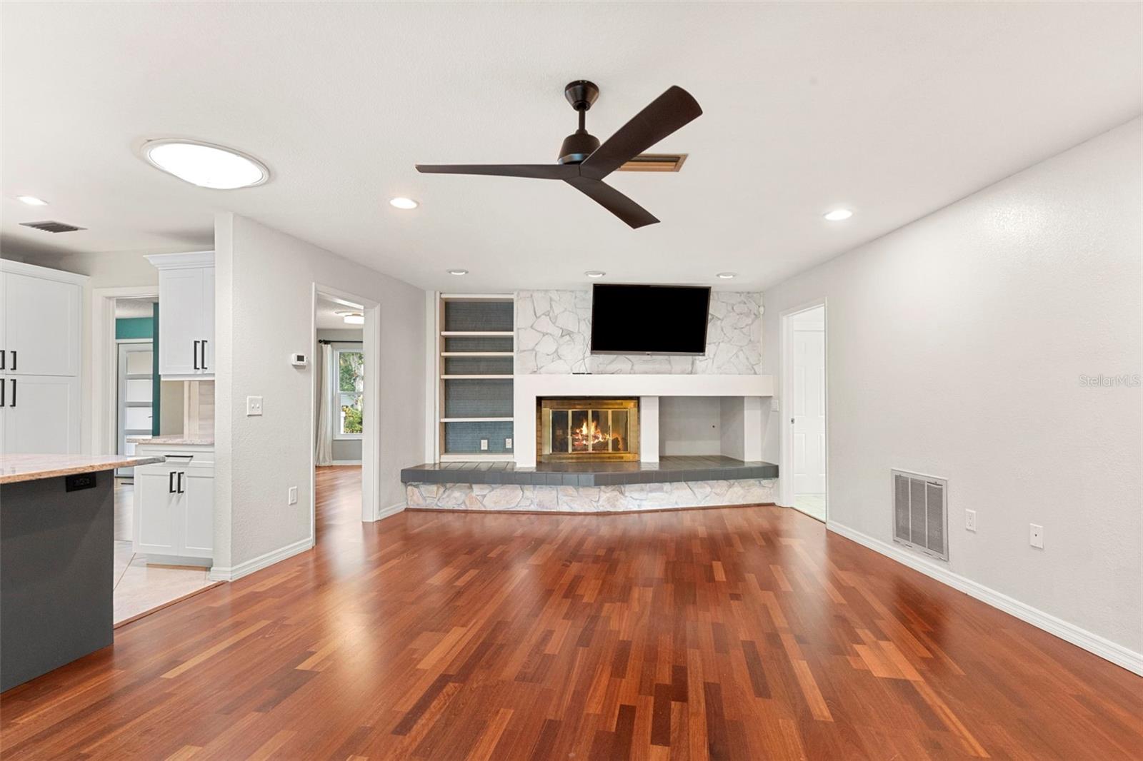 CARROLLWOOD VILLAGE PH TWO - Residential