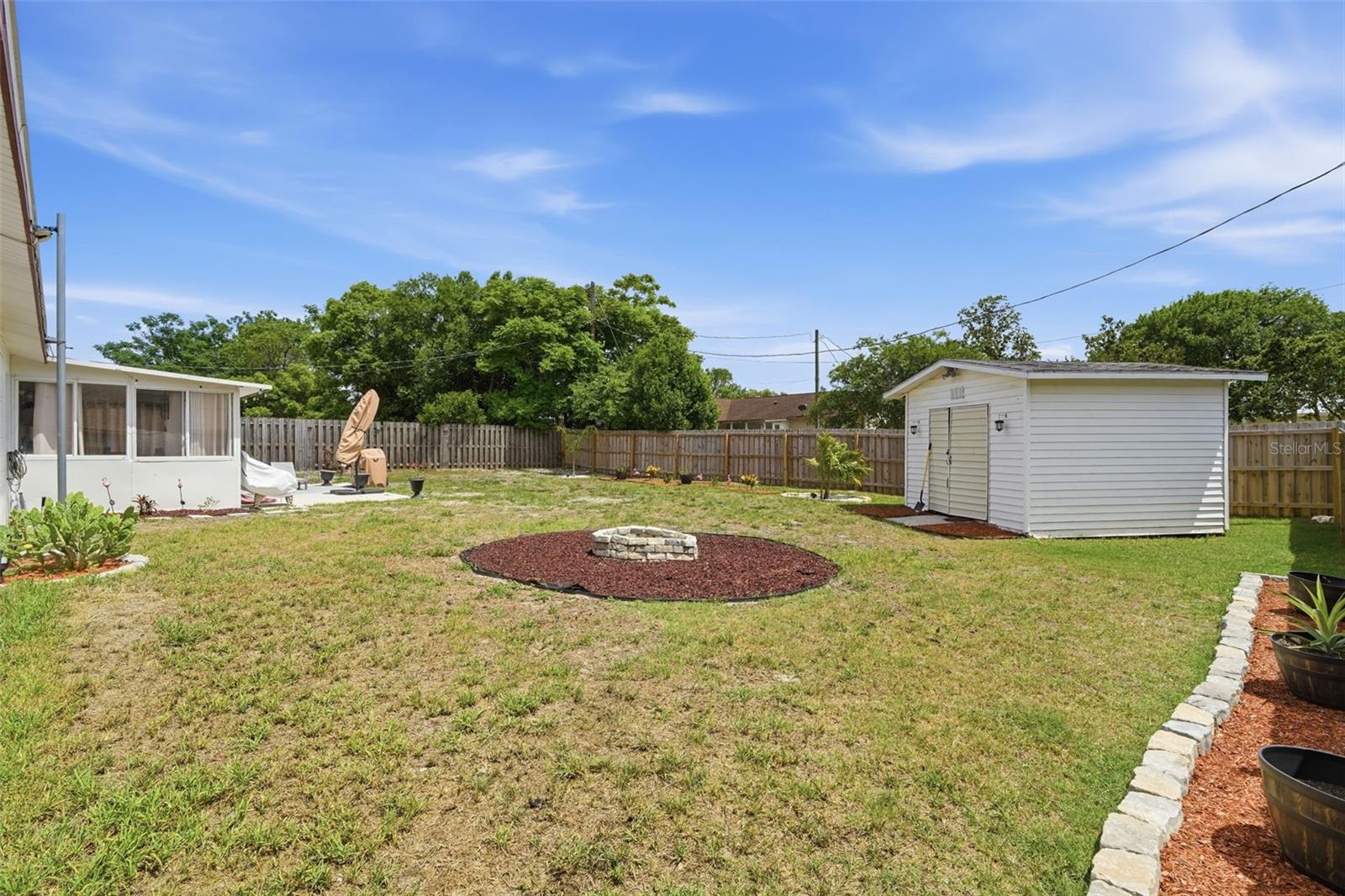 DELTONA LAKES UNIT 03 - Residential