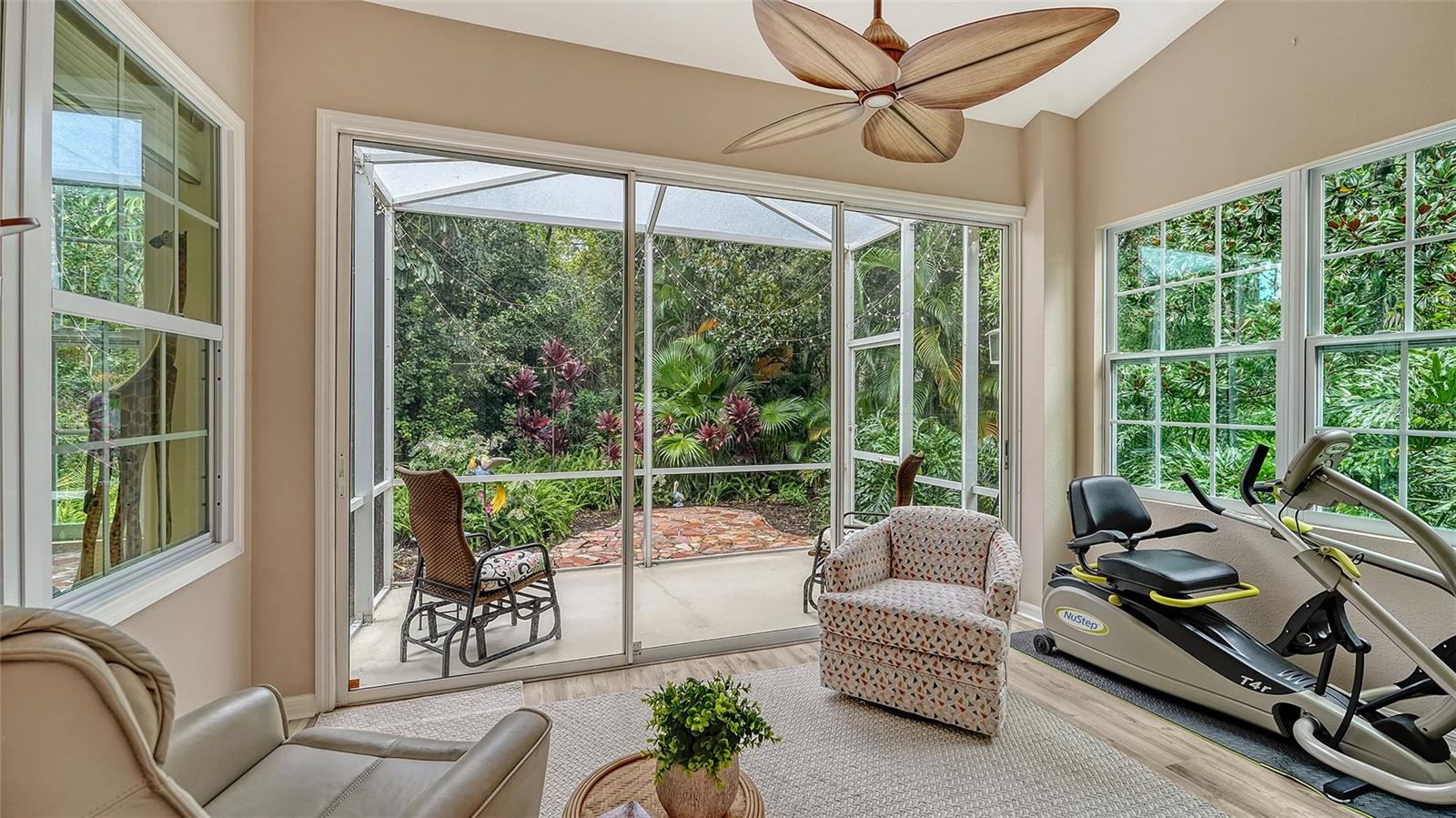 UNIVERSITY PARK - Residential