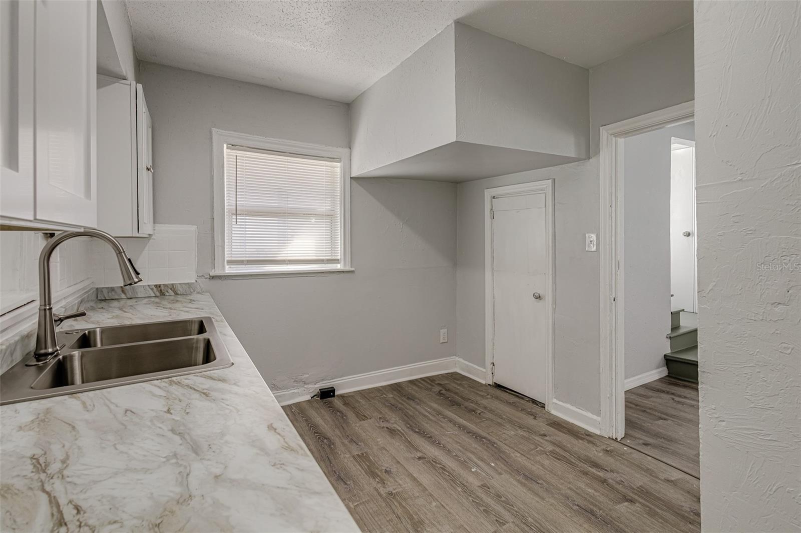 GLENWOOD PARK - Residential Income