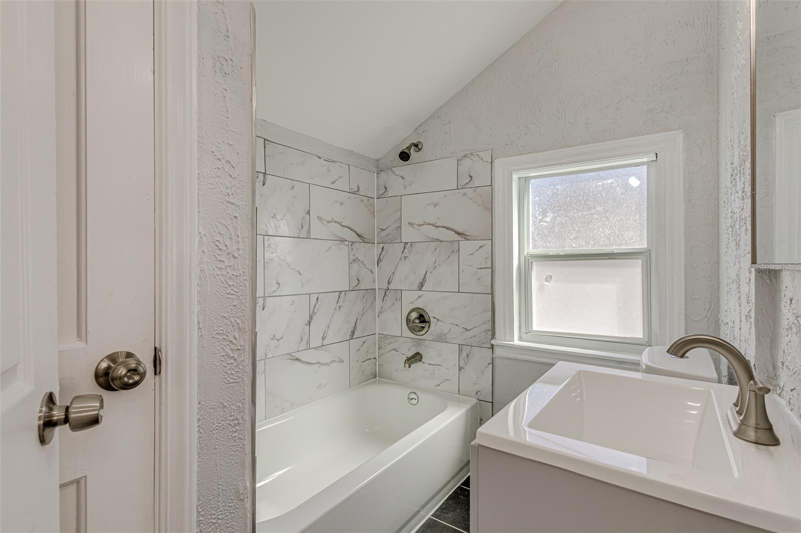 GLENWOOD PARK - Residential Income