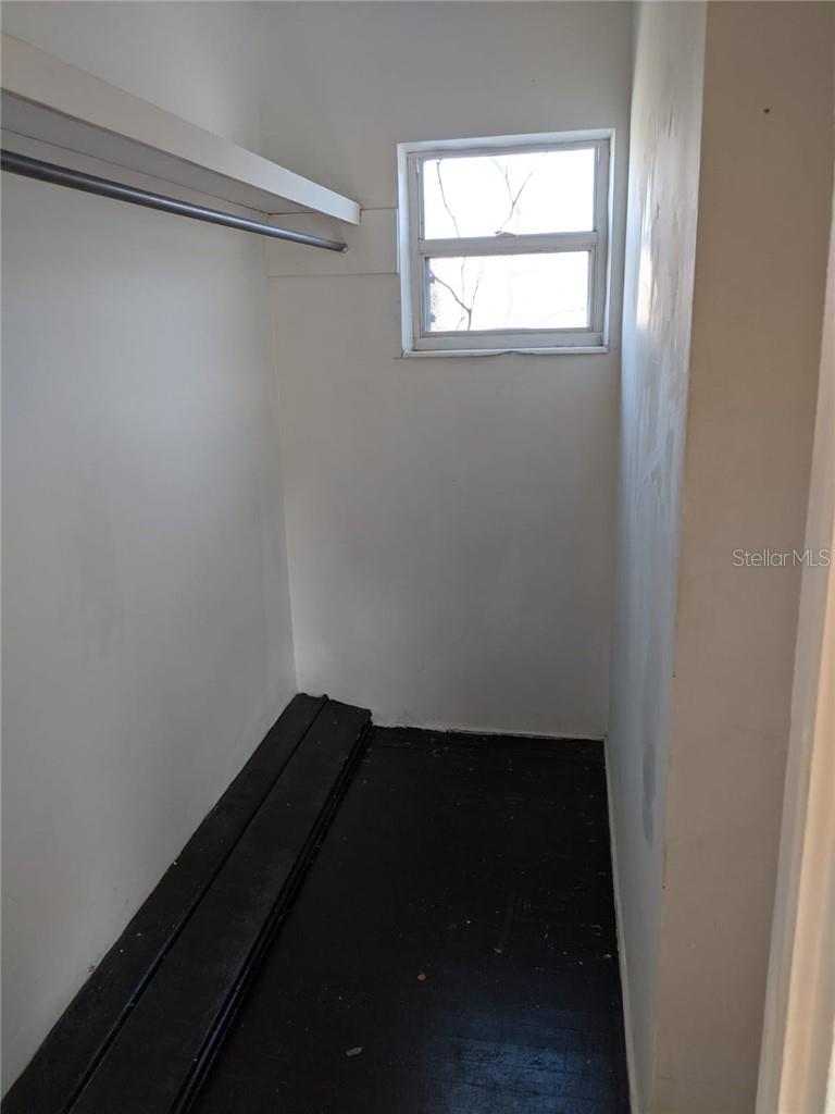 GLENWOOD PARK - Residential Income