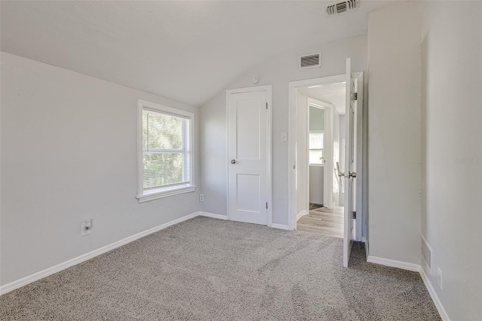 GLENWOOD PARK - Residential Income