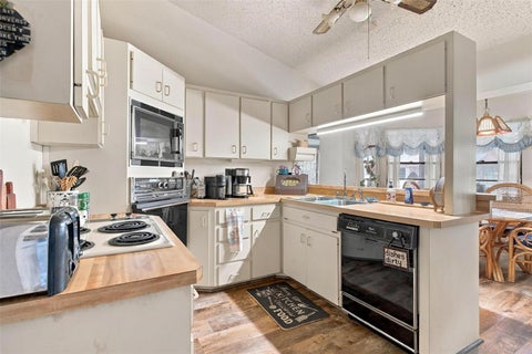 Tiny photo for 10131 SE 170th Lane, Summerfield, FL 34491 (MLS # G5118167)