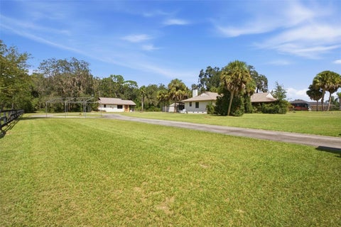 Tiny photo for 10131 SE 170th Lane, Summerfield, FL 34491 (MLS # G5118167)