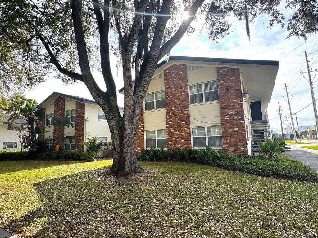 Photo of 210 E Yale Street #A, Orlando, FL 32804 (MLS # O6383004)