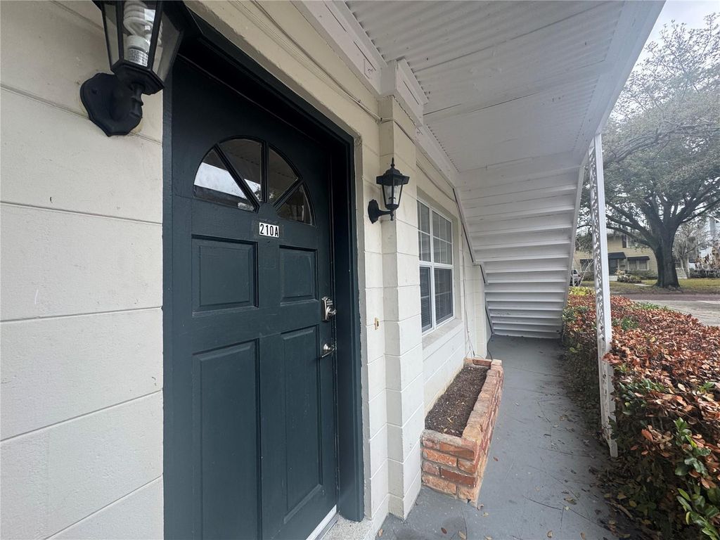 Photo of 210 E Yale Street #A, Orlando, FL 32804 (MLS # O6383004)