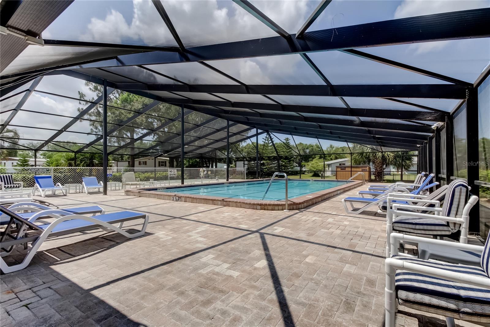 SHELDON WEST MH COMMUNITY - Residential