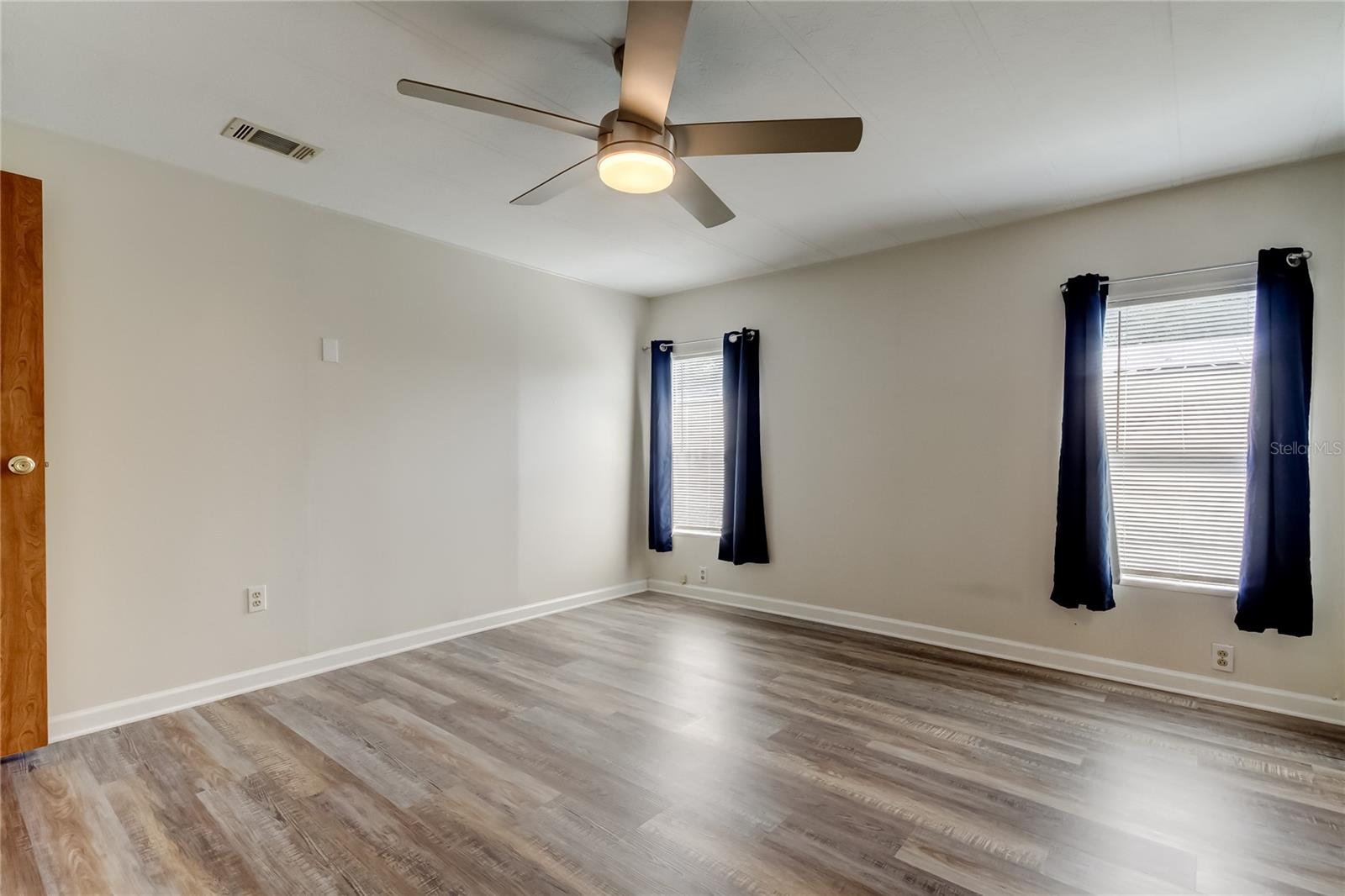 SHELDON WEST MH COMMUNITY - Residential