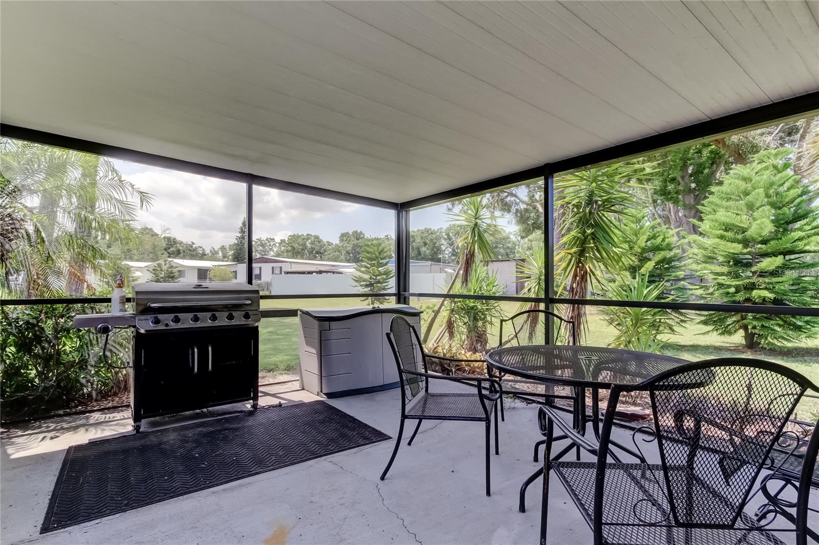 SHELDON WEST MH COMMUNITY - Residential