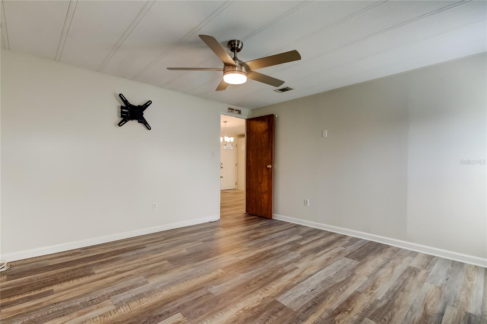 SHELDON WEST MH COMMUNITY - Residential