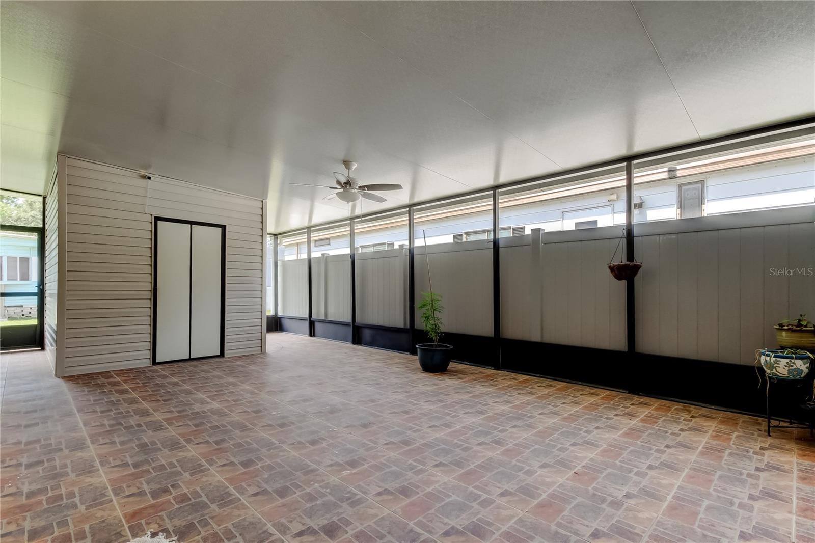 SHELDON WEST MH COMMUNITY - Residential
