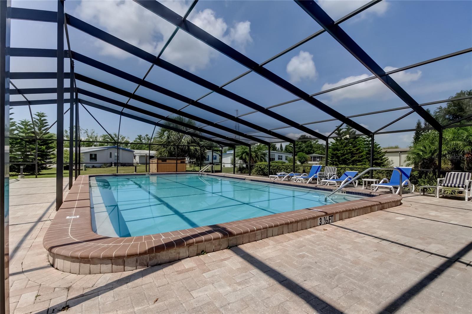 SHELDON WEST MH COMMUNITY - Residential