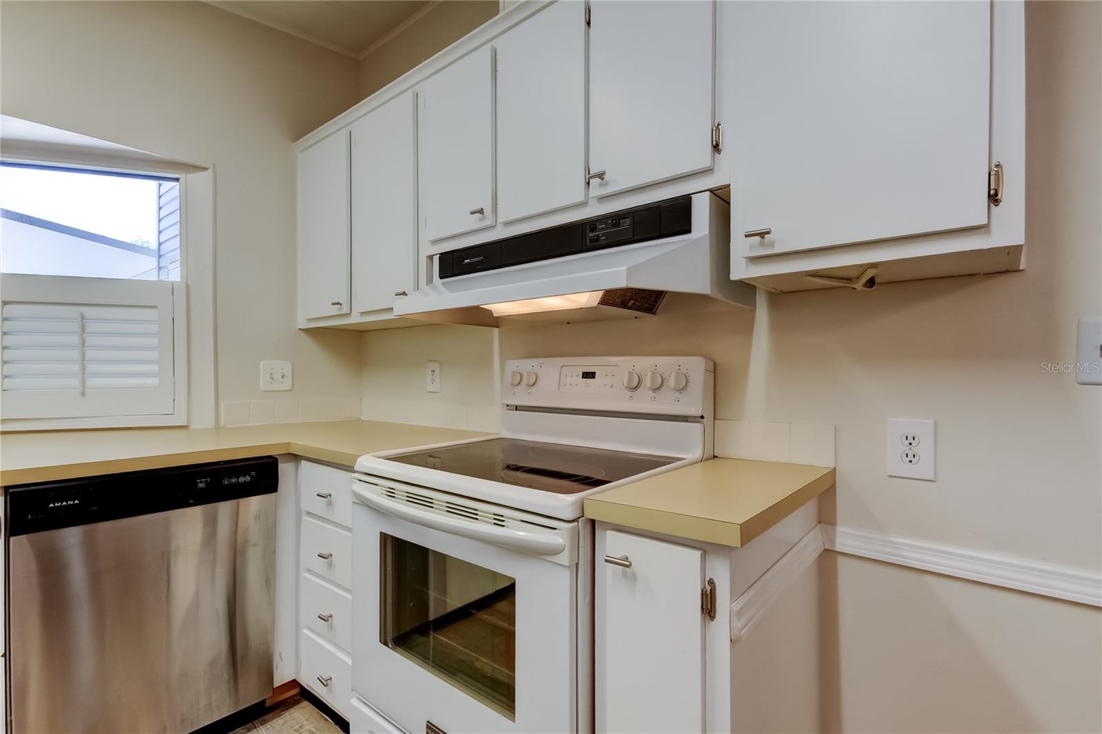 SHELDON WEST MH COMMUNITY - Residential
