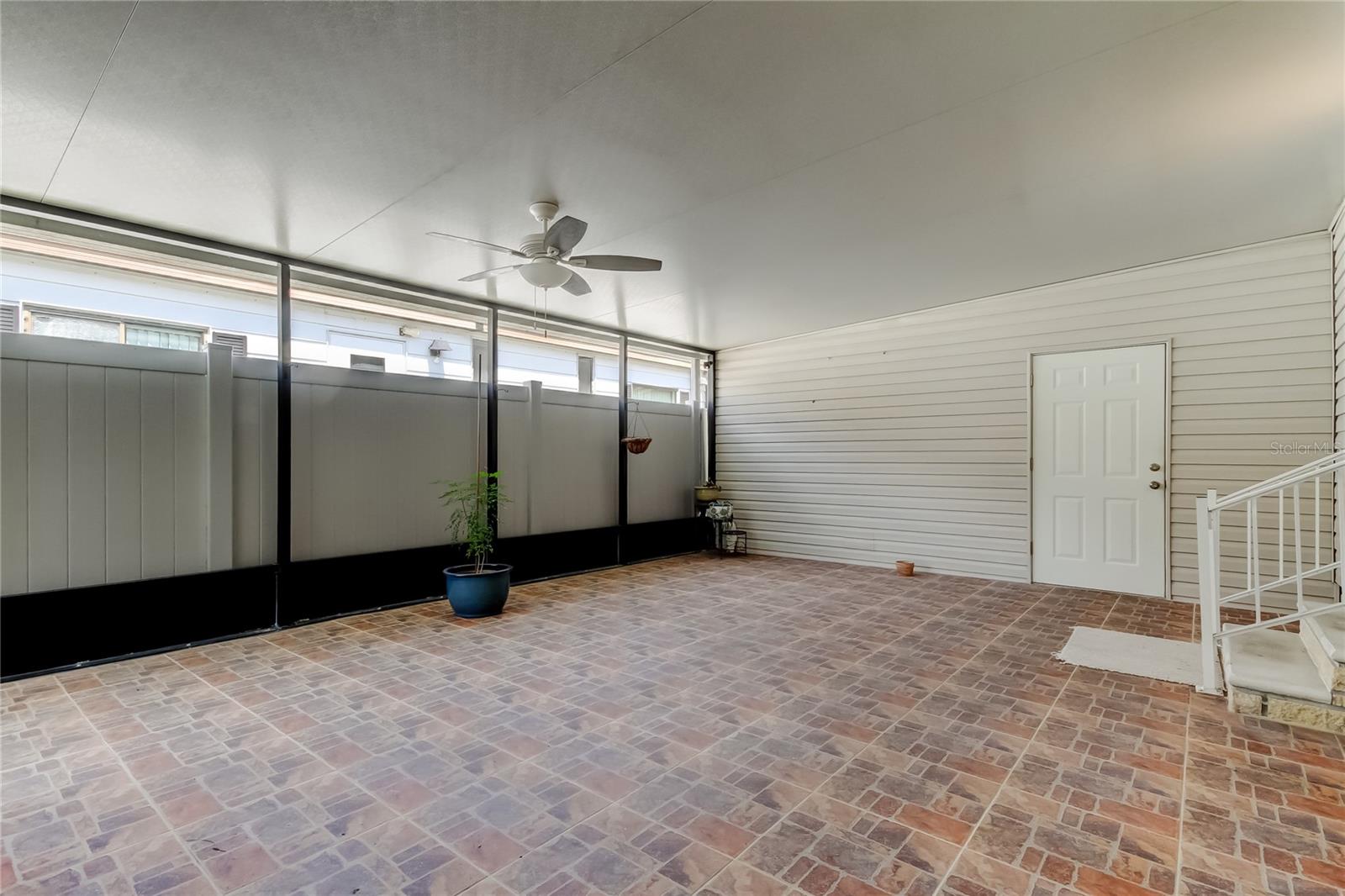 SHELDON WEST MH COMMUNITY - Residential
