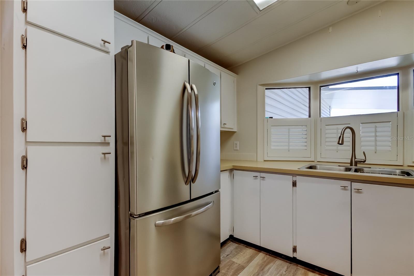 SHELDON WEST MH COMMUNITY - Residential