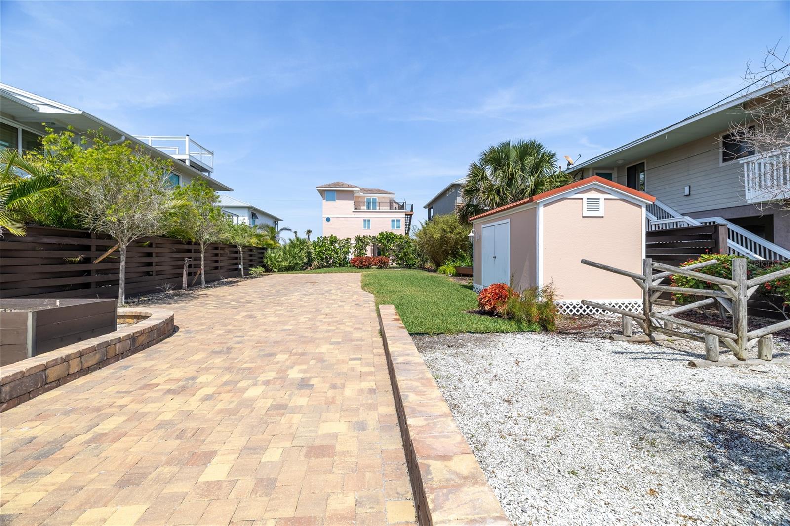 BETHUNE BEACH - Residential