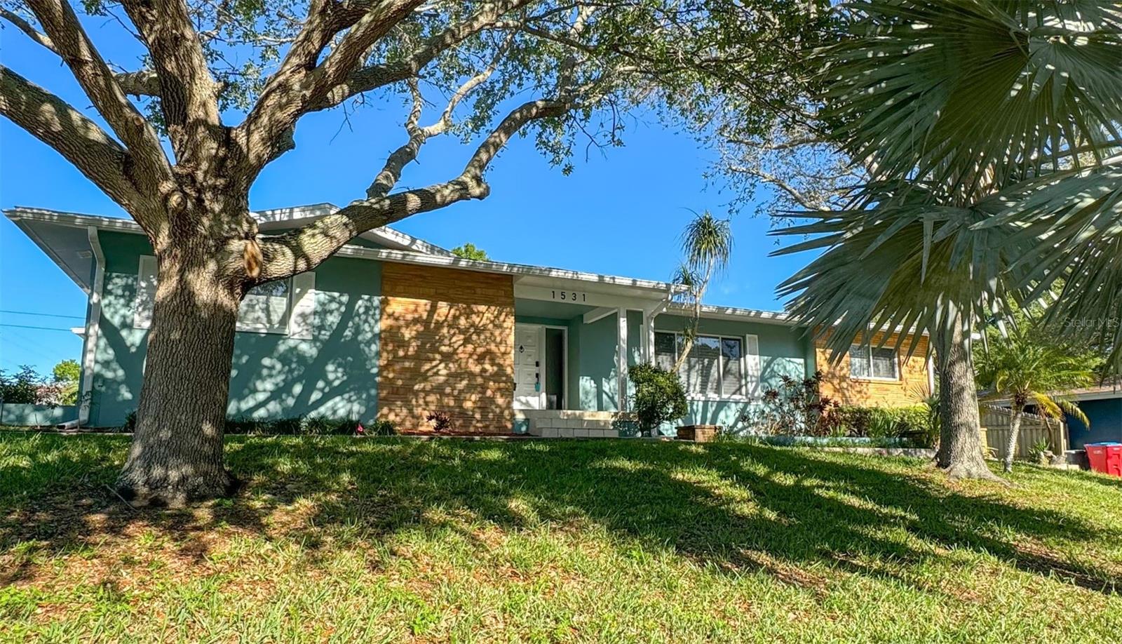 HARBOR HILLS - Residential Lease