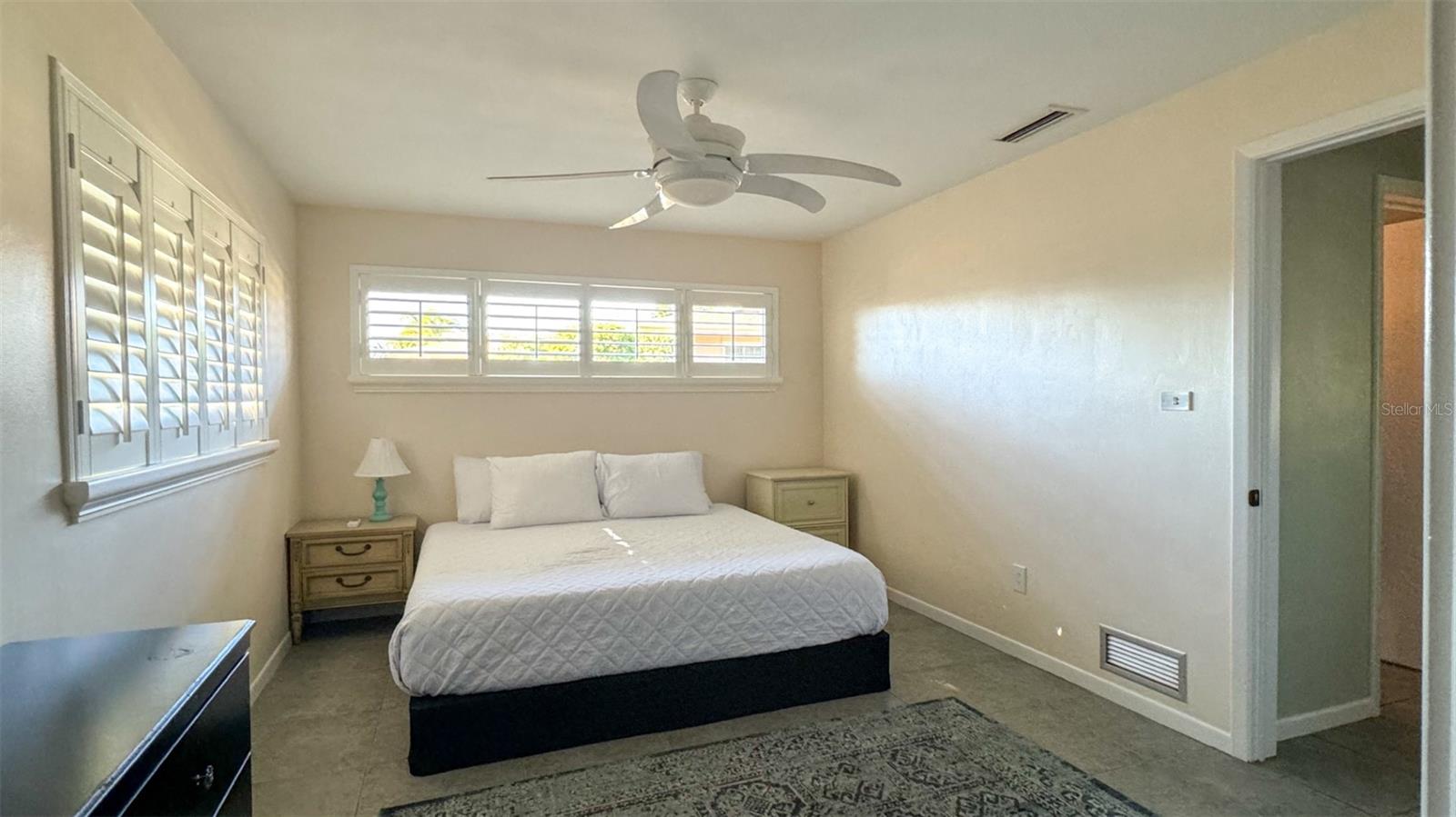 HARBOR HILLS - Residential Lease