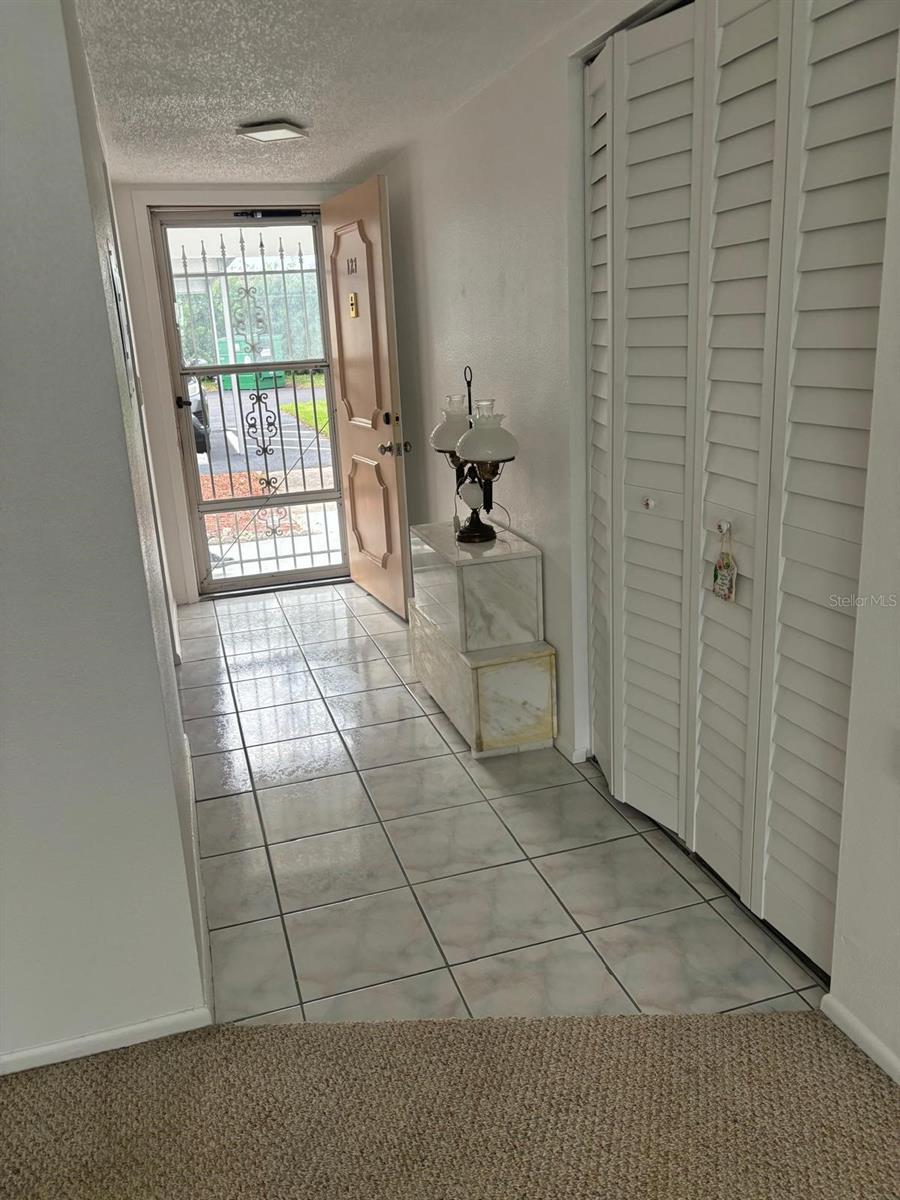 MARILYN PINES CONDO APTS - Residential Lease